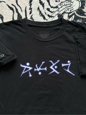000 - COLDPLAY MUSIC OF THE SPHERES 2021 ALTERNATIVE SOFT ROCK BAND T SHIRT